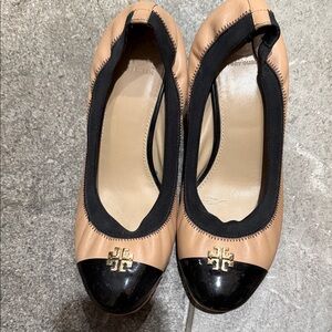 Tory Burch Black and Tan Women's Flats